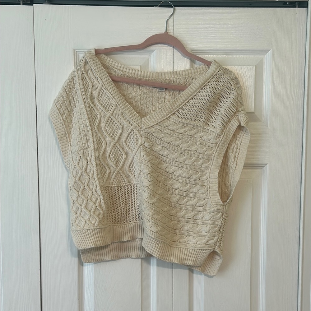 American Eagle Oversized Cream Sweater Vest